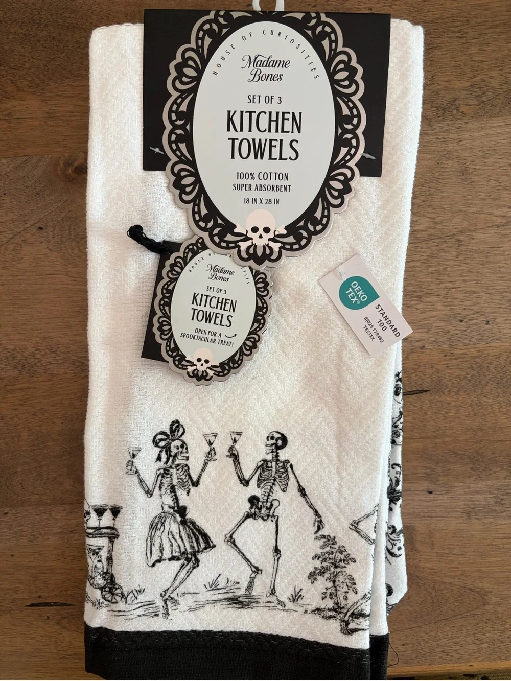 Madame Bones Halloween Towels Skeleton Party Dancing Drinking NWT